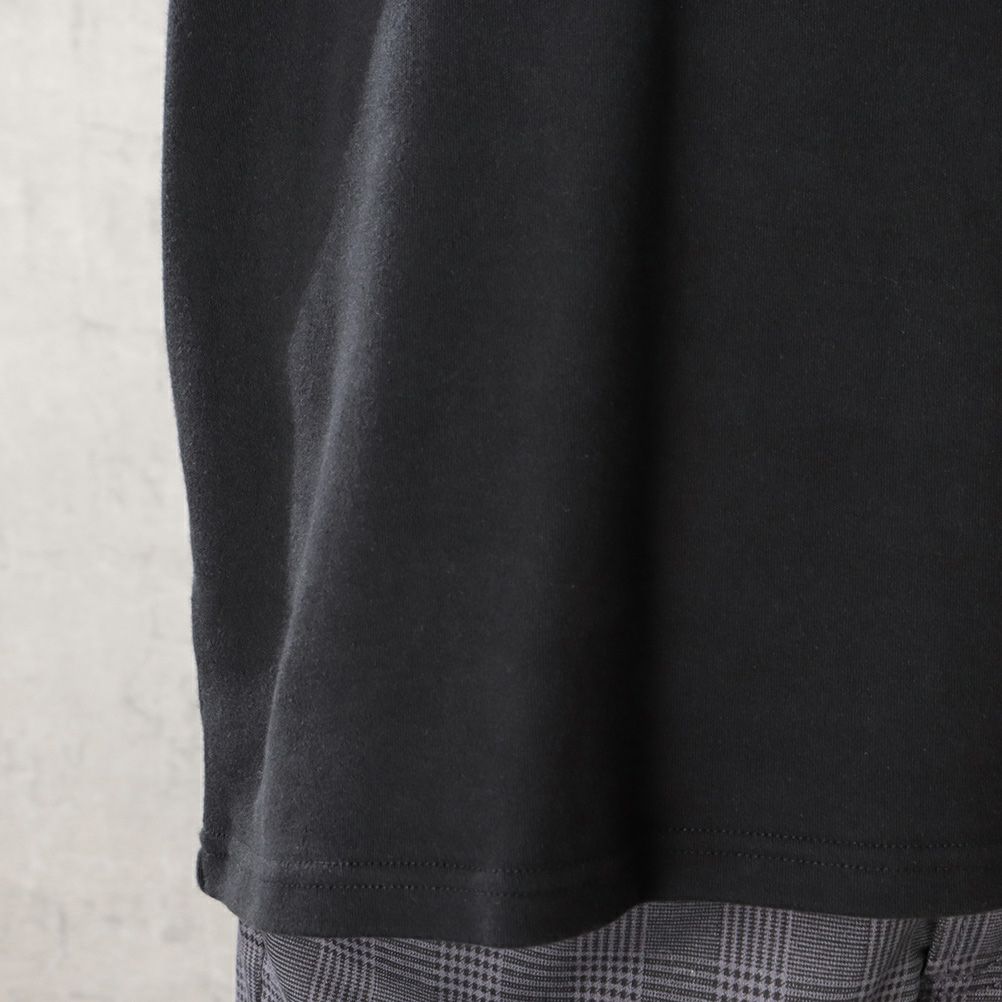 URBAN COLLECTION スムスワンポイント刺繍モックネックロングスリーブTシャツ メンズ