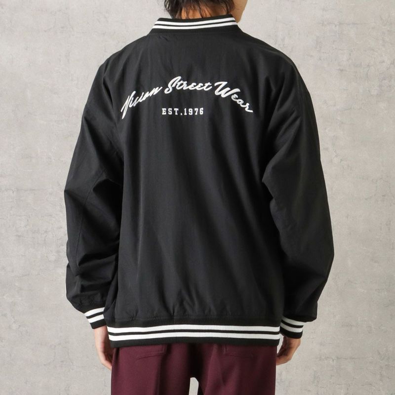 【オンラインストア限定】VISION STREET WEAR  アーチロゴナイロンスタジャン メンズ商品画像-4