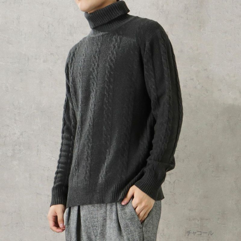 Misha&Puff タートルネックセーター　サイズ3Y-4Y