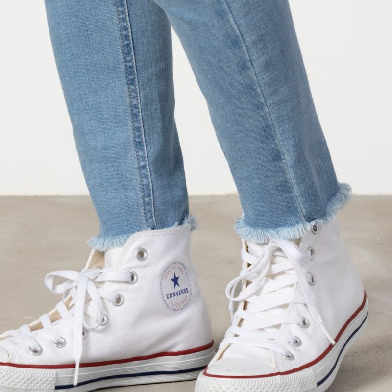 C17 カットオフタイトスキニーデニムパンツ レディース商品画像-8