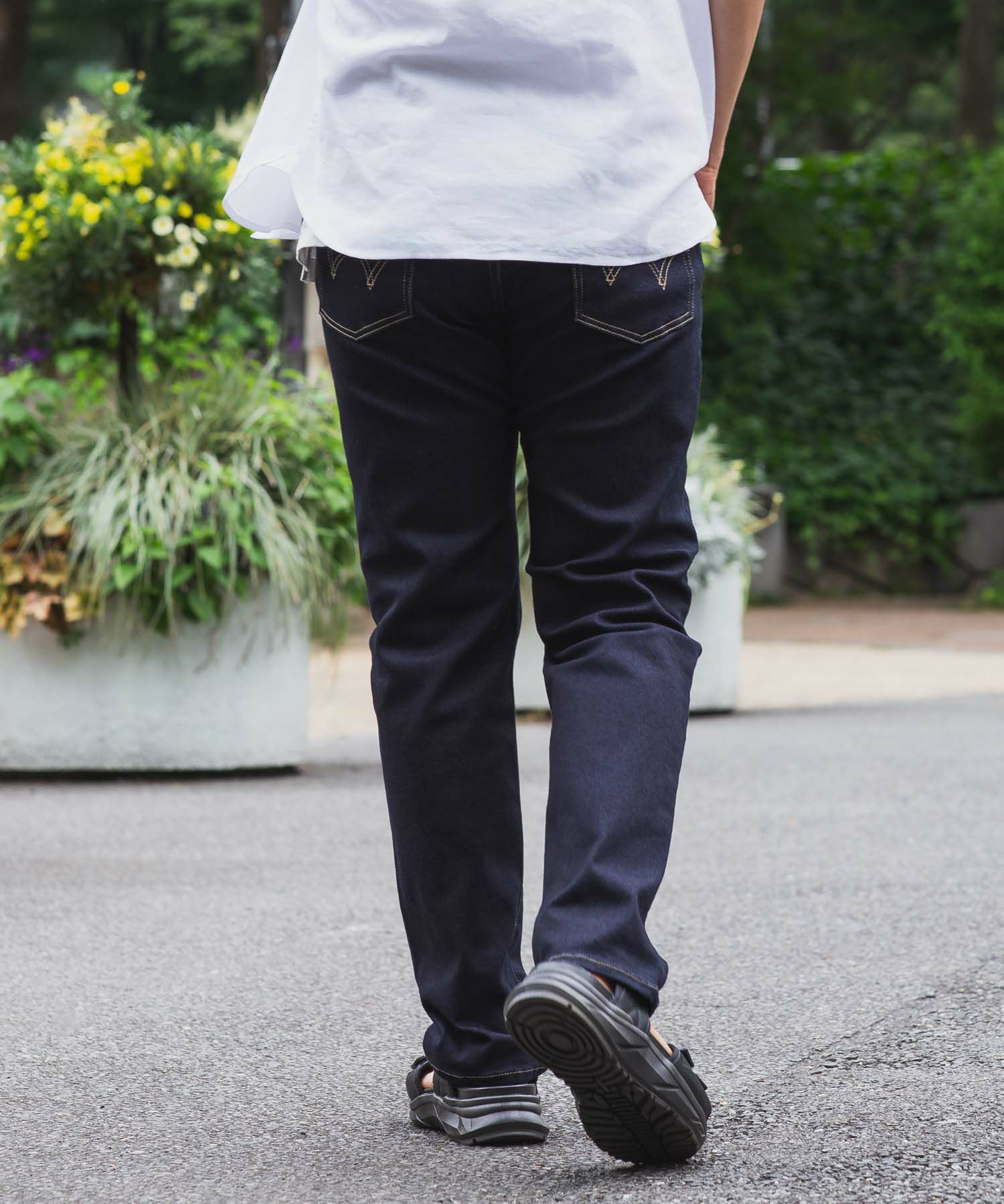 EDWIN ストレートデニムパンツ メンズ