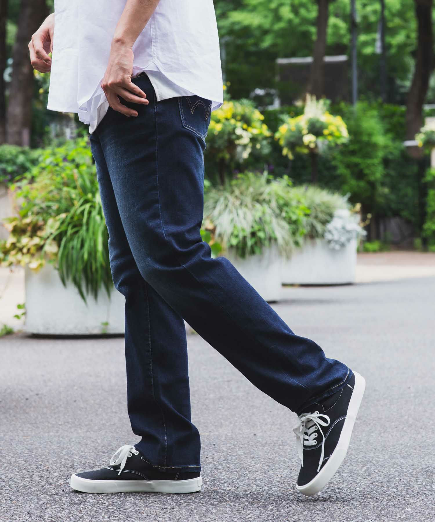 EDWIN ストレートデニムパンツ メンズ