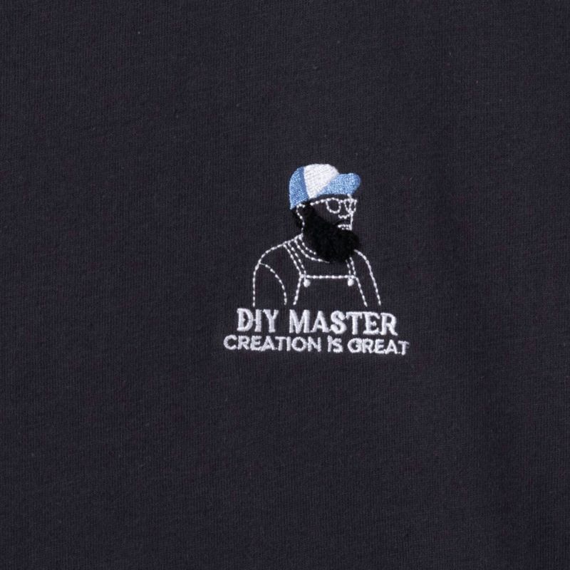 T-GRAPHICS  ヒゲおじさんワンポイント刺繍長袖Tシャツ メンズ商品画像-11