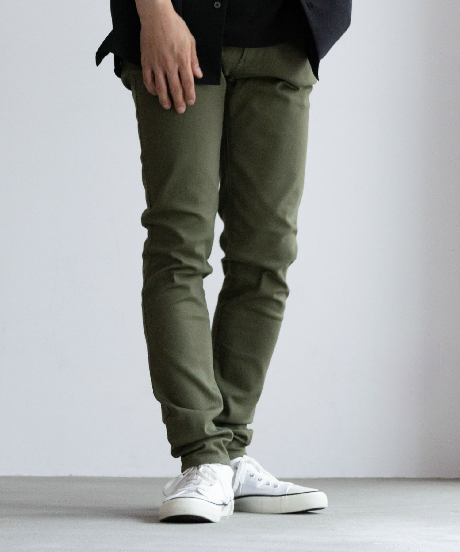 NAVY  RICH COLORS スキニーパンツ メンズ商品画像-4