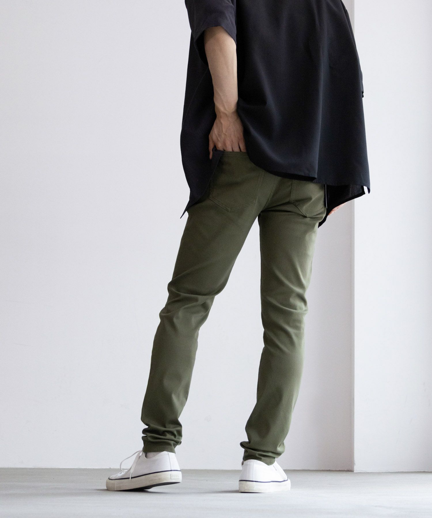 NAVY RICH COLORS スキニーパンツ メンズ