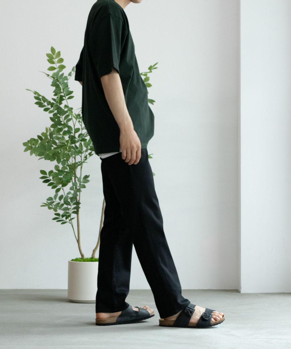 NAVY RICH COLORS テーパードパンツ メンズ