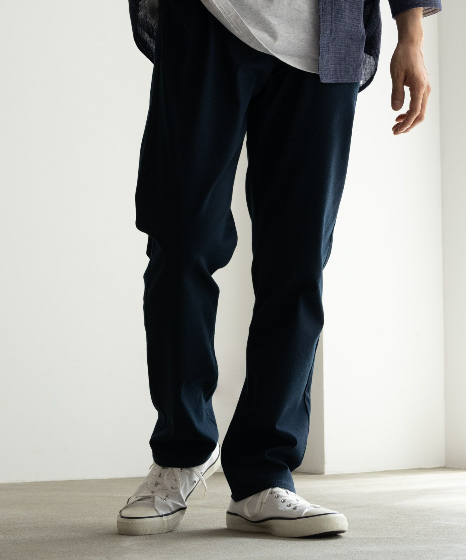 NAVY RICH COLORS テーパードパンツ メンズ