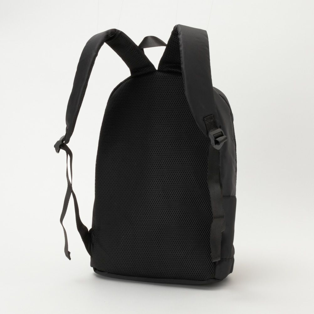 ナイロンリュック