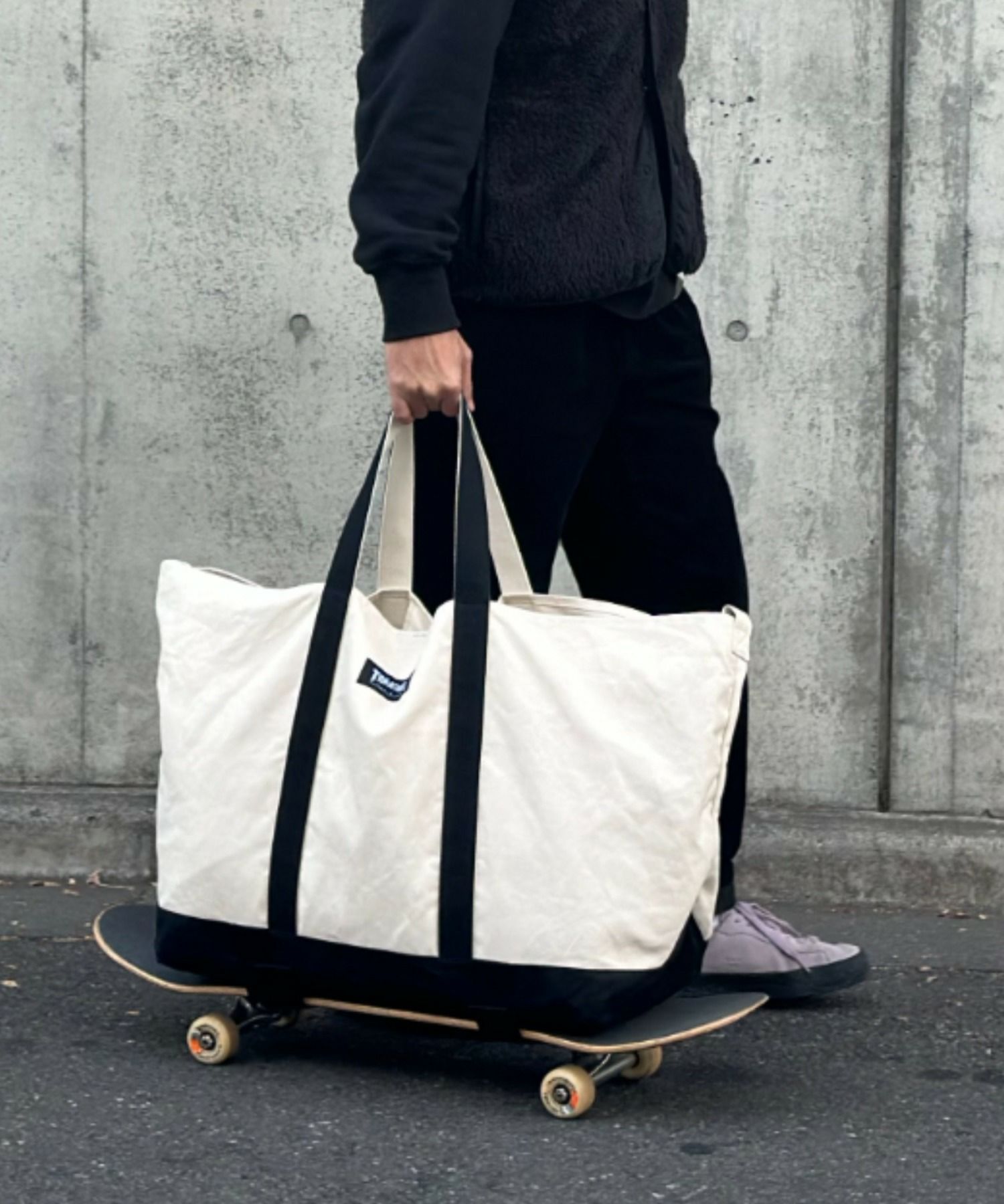 THRASHER スケーティングトートバッグ
