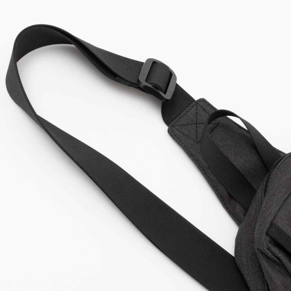 EDWIN ポリデニムボディバッグ