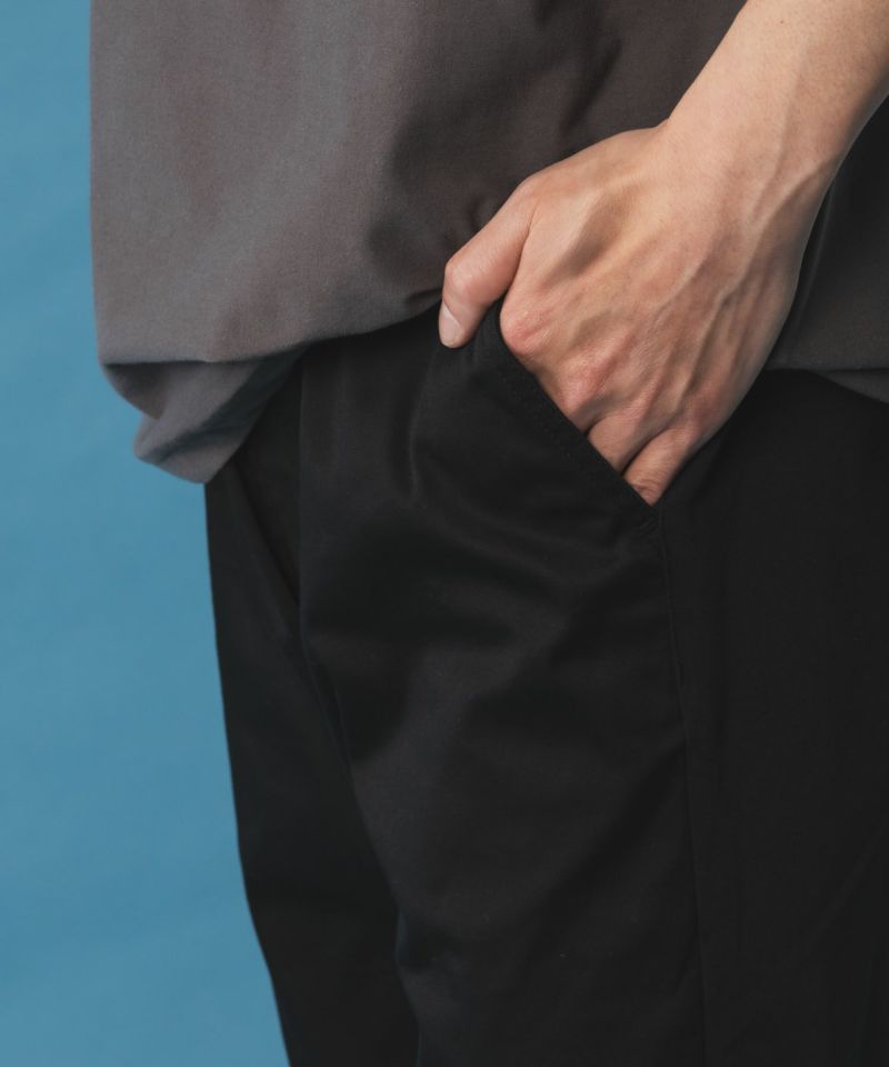 NAVY  SARARI サテンクールテーパードパンツ メンズ商品画像-6