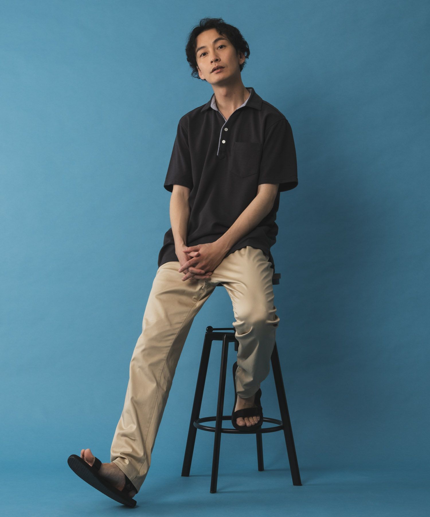 NAVY SARARI サテンクールテーパードパンツ メンズ