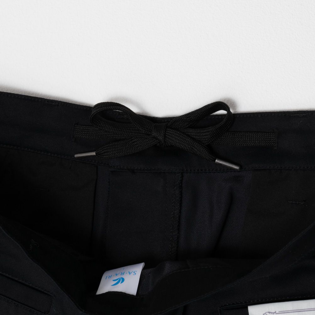 NAVY SARARI サテンクールテーパードパンツ メンズ