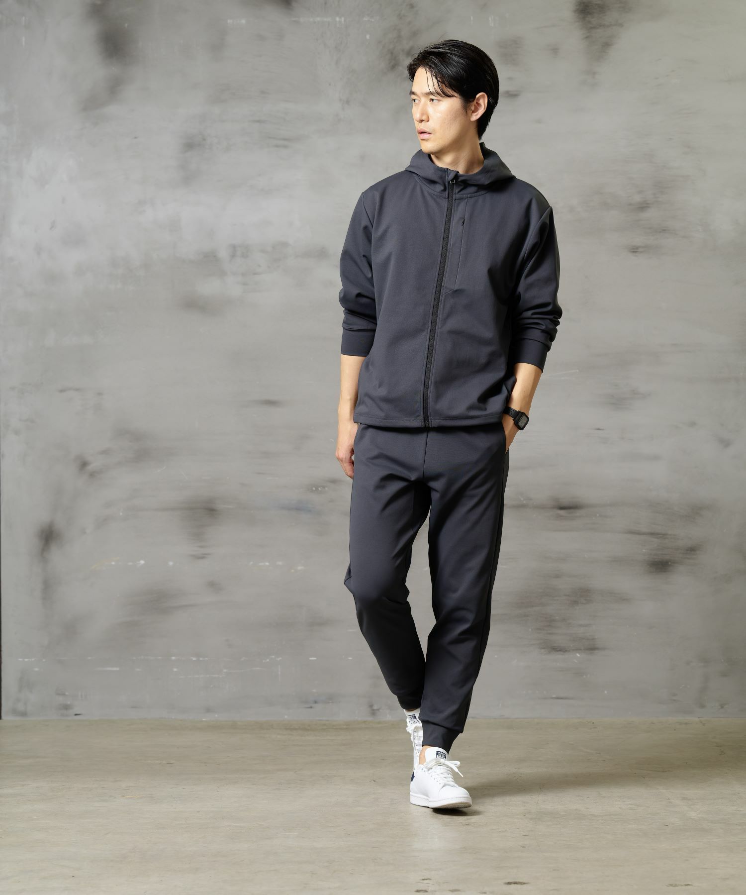 NAVY FIT  ポンチ素材 ストレッチドライイージージョガーパンツ メンズ商品サムネイル-12
