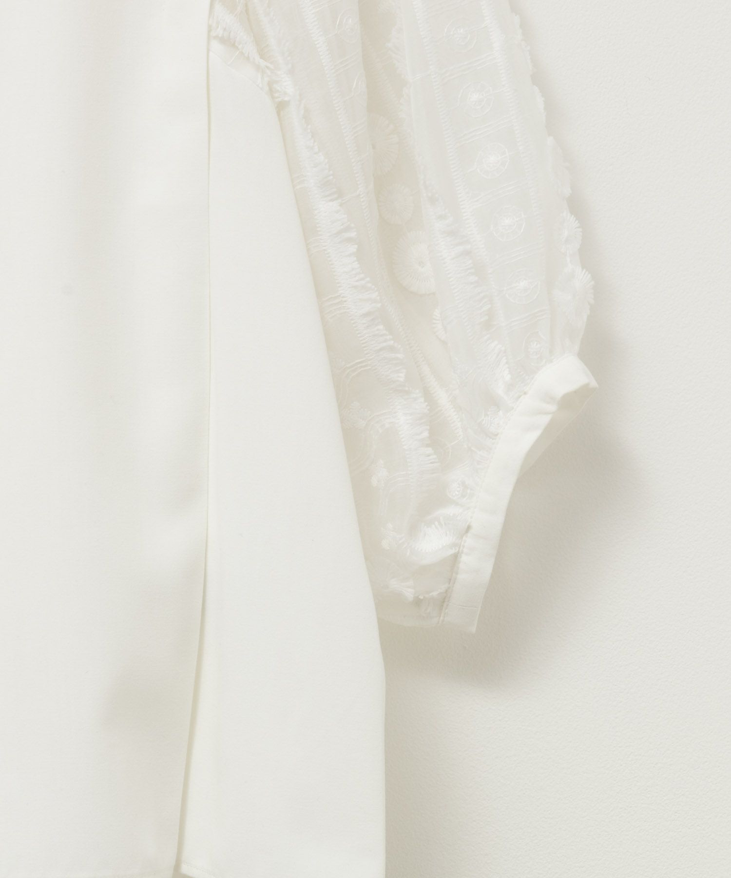 HusHusH 袖刺繍半袖ブラウス レディース商品サムネイル-11