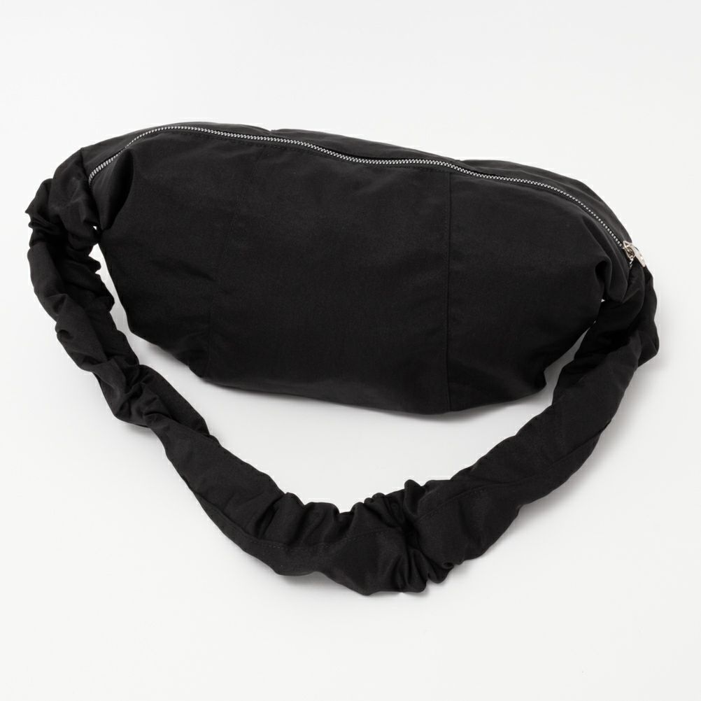 HusHusH ギャザーショルダーバッグ