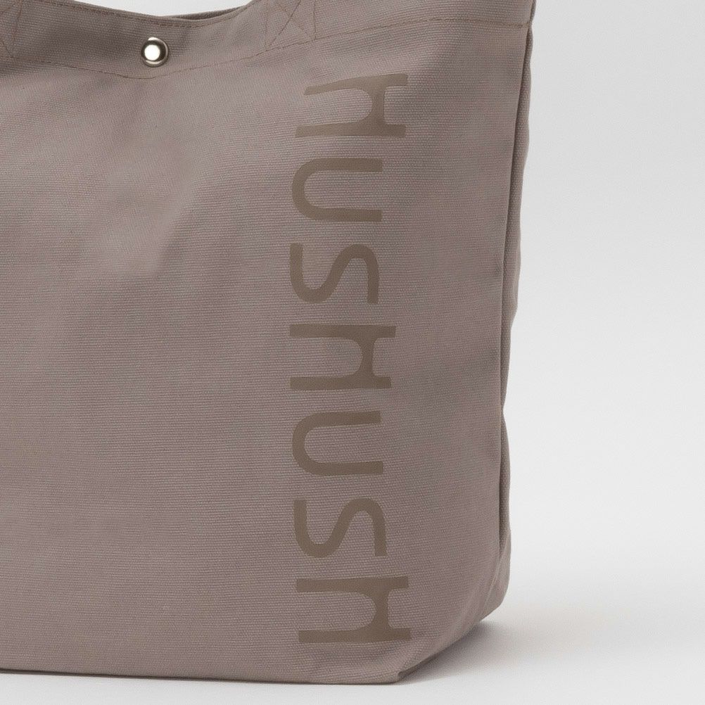 HusHusH ロゴ入りトート【3,300円以上お買上げでハンドタオルプレゼント】