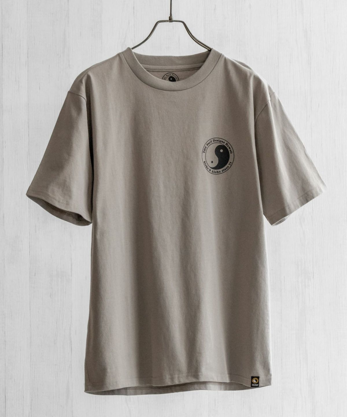 T&C Surf Designs バックプリントインヤンTシャツ メンズ ネコポス 対応商品