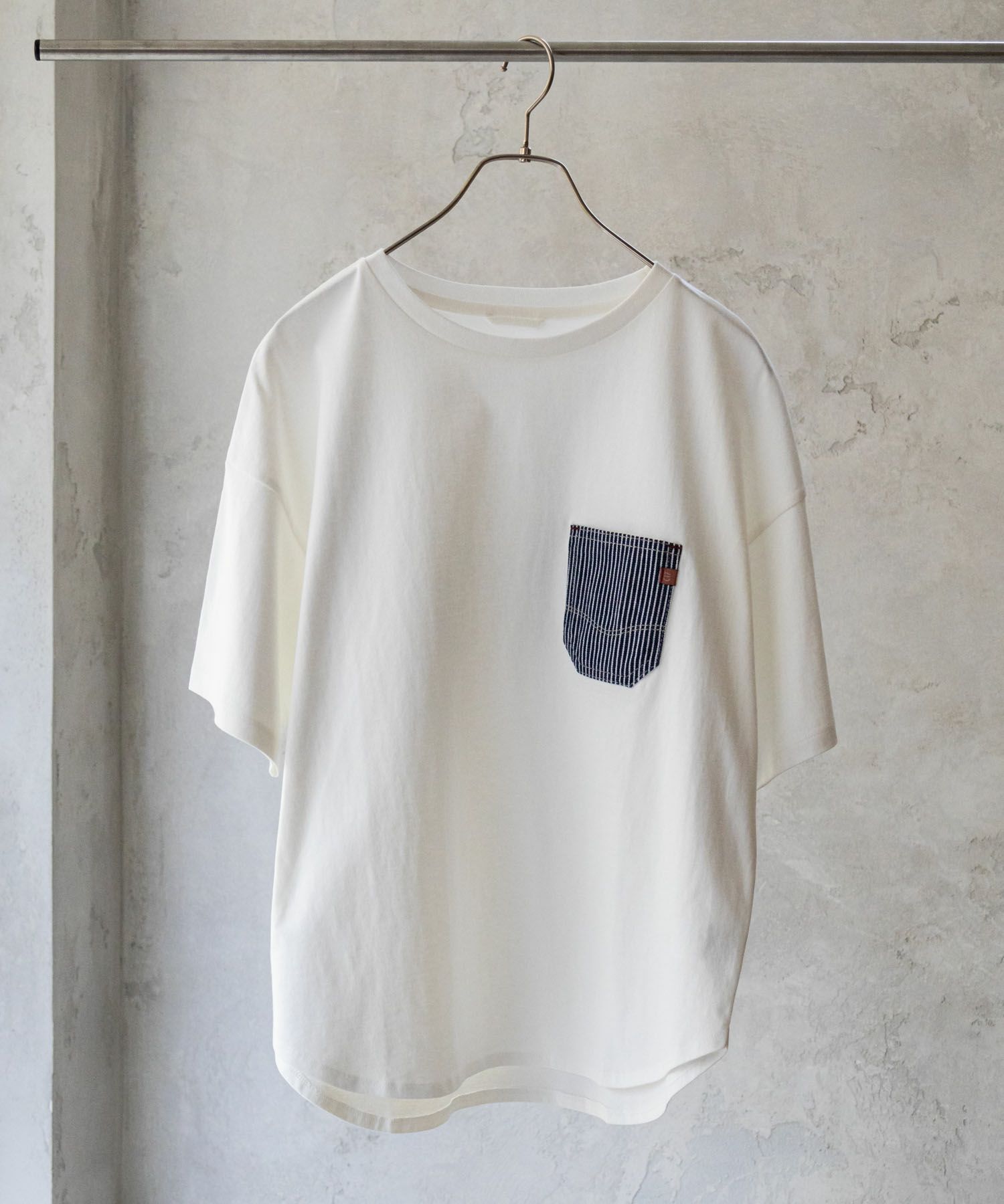 C17  デニムラウンド胸ポケットTシャツ レディース メール便 対応商品商品画像-2