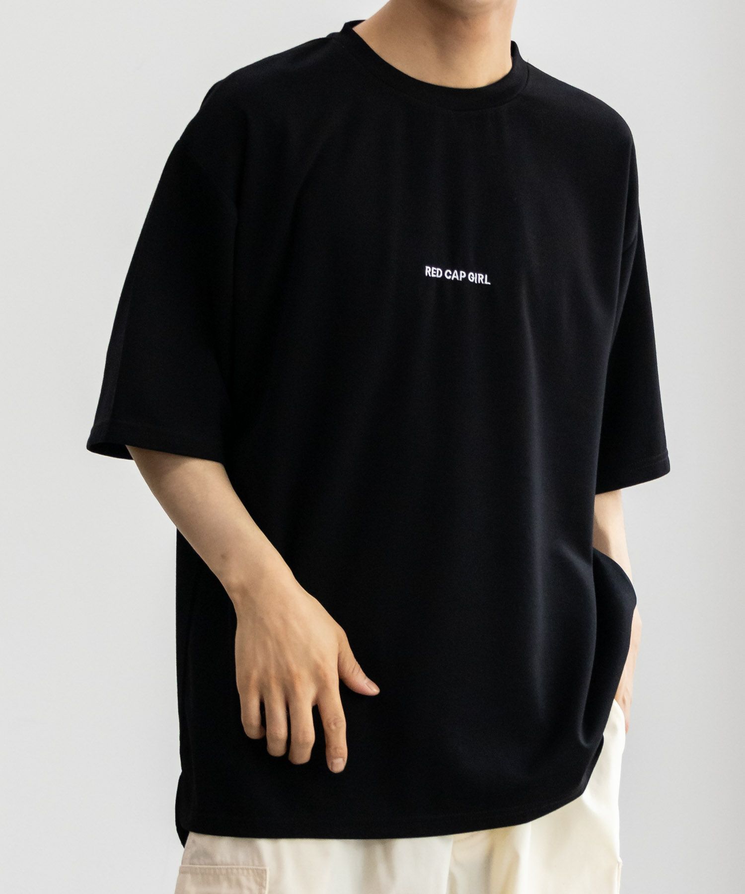 【オンラインストア限定】RED CAP GIRL  ポンチ素材 バックプリントTシャツ メンズ メール便 対応商品商品サムネイル-3