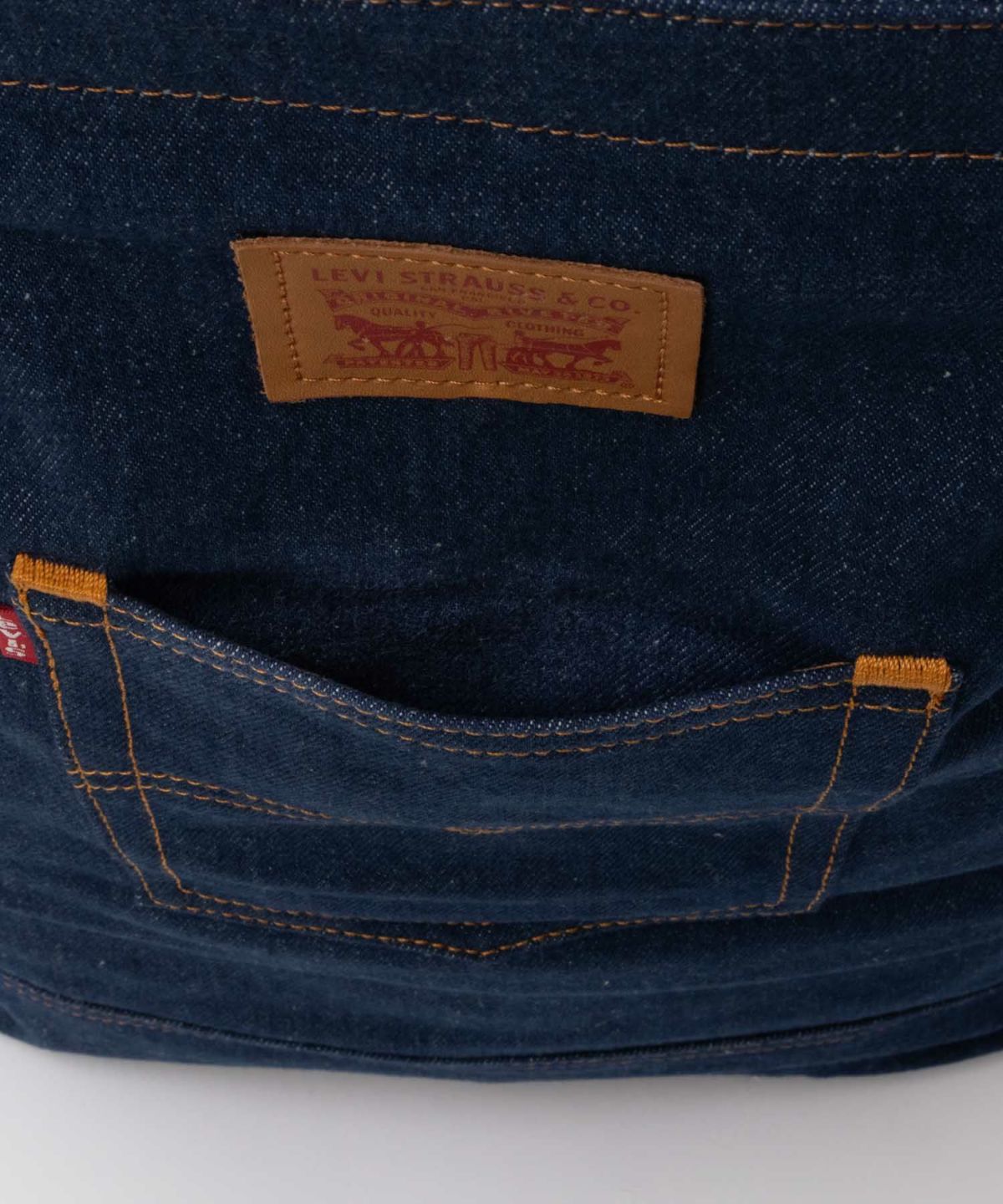 Levi's バックポケットトートバッグ