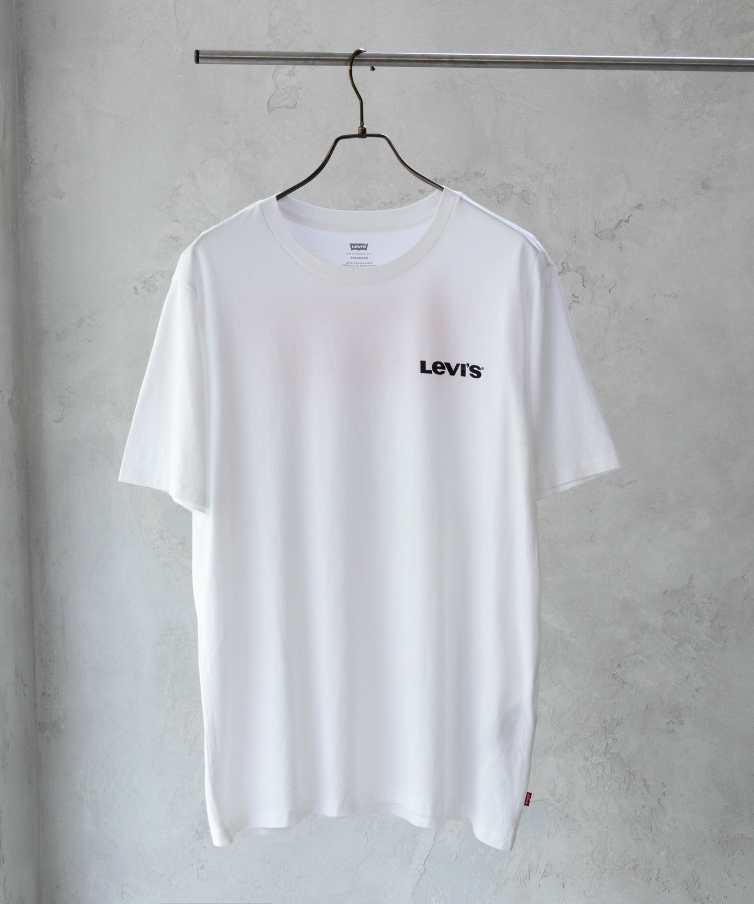 Levi's グラフィッククルーネックTシャツ メンズ ネコポス 対応商品