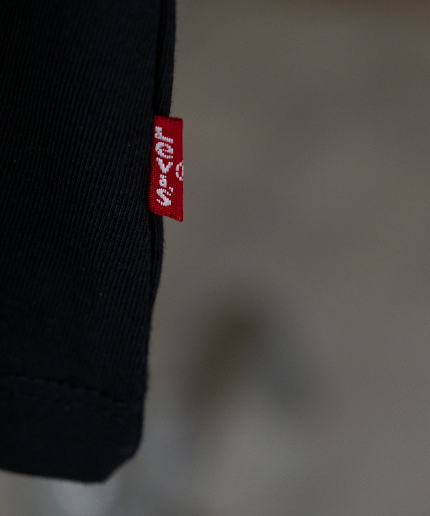 Levi's グラフィッククルーネックTシャツ メンズ メール便 対応商品商品画像-4