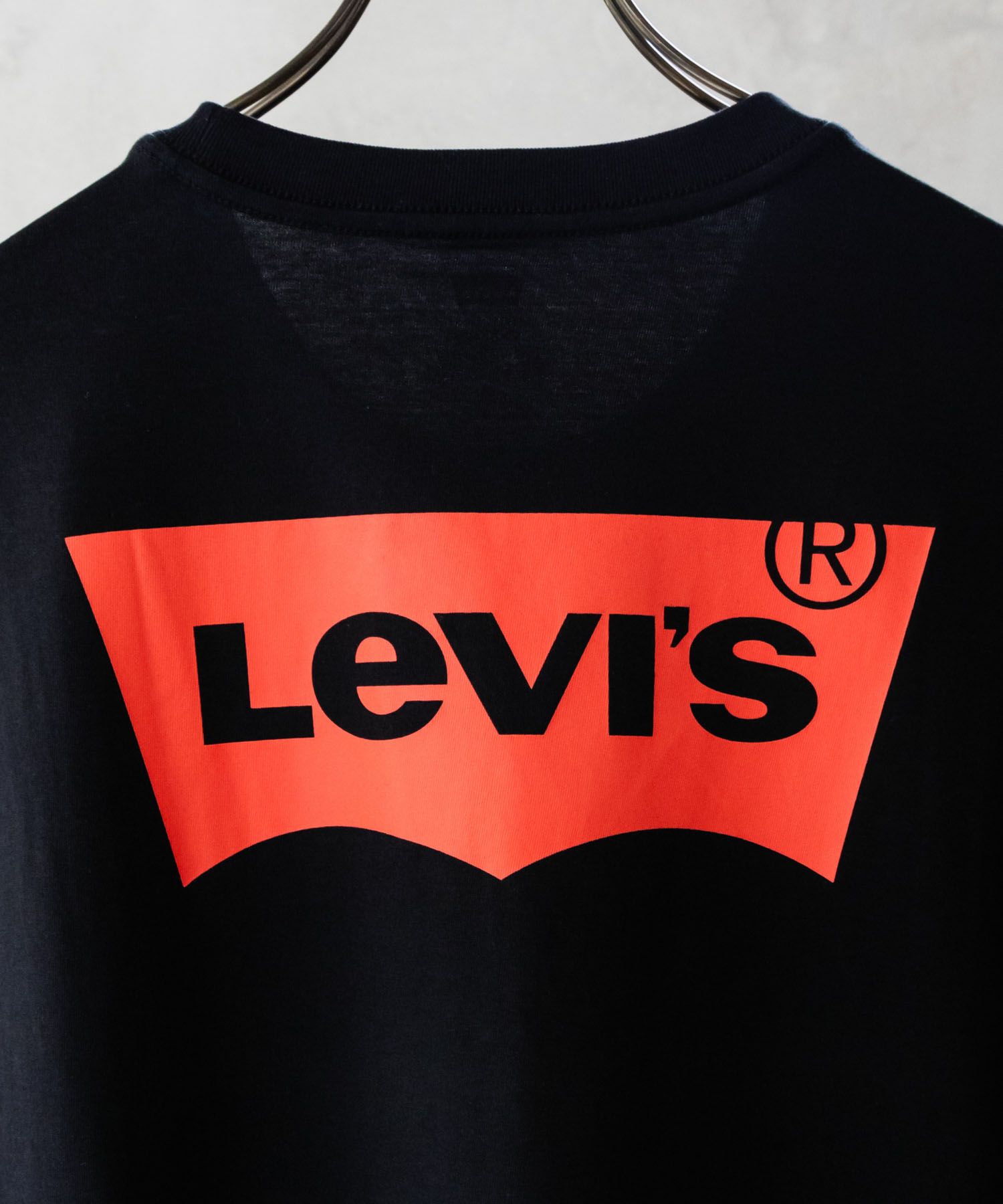 Levi's グラフィッククルーネックTシャツ メンズ メール便 対応商品商品画像-6