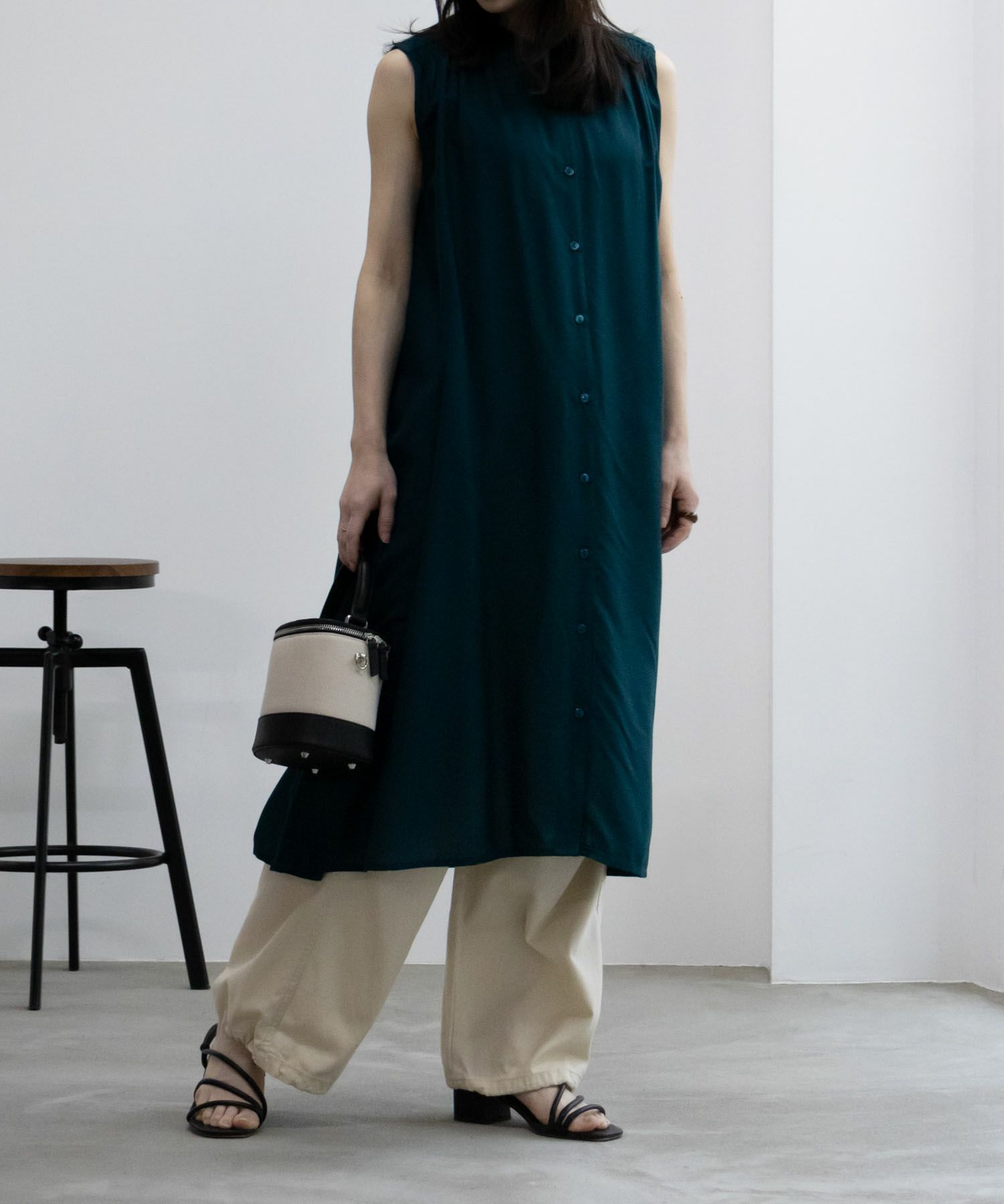 Howdy Marie インドファブリック 肩シャーリングワンピース レディース商品画像-14