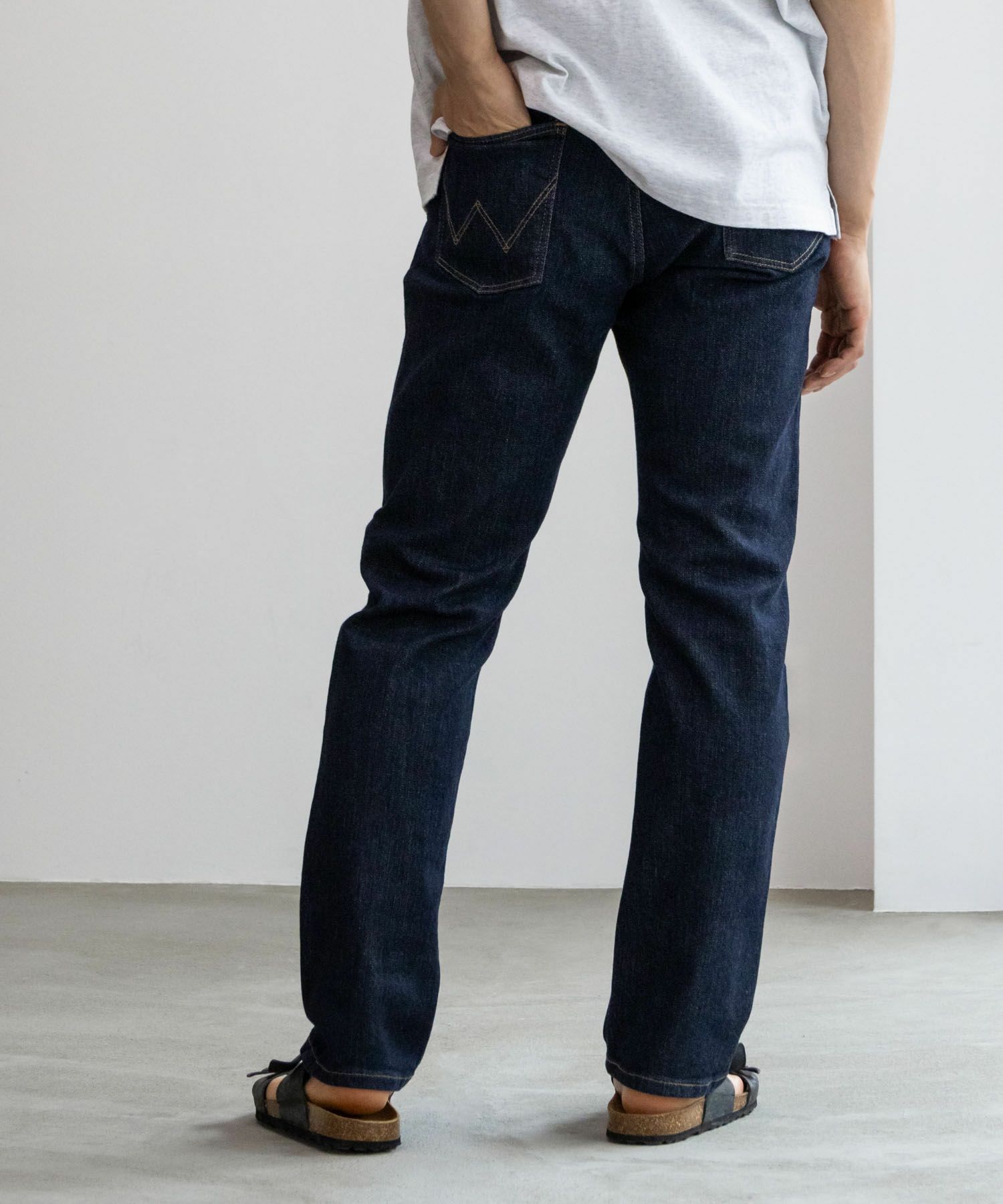 WRANGLER スリムストレートパンツ メンズ