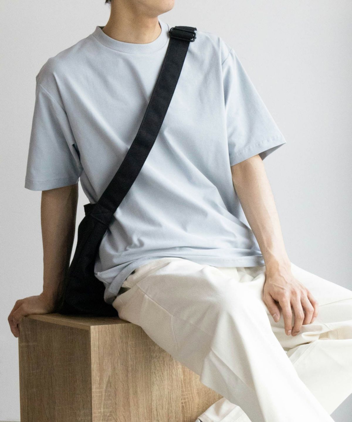 SARARI NAVY 冷感クルーネックTシャツ メンズ