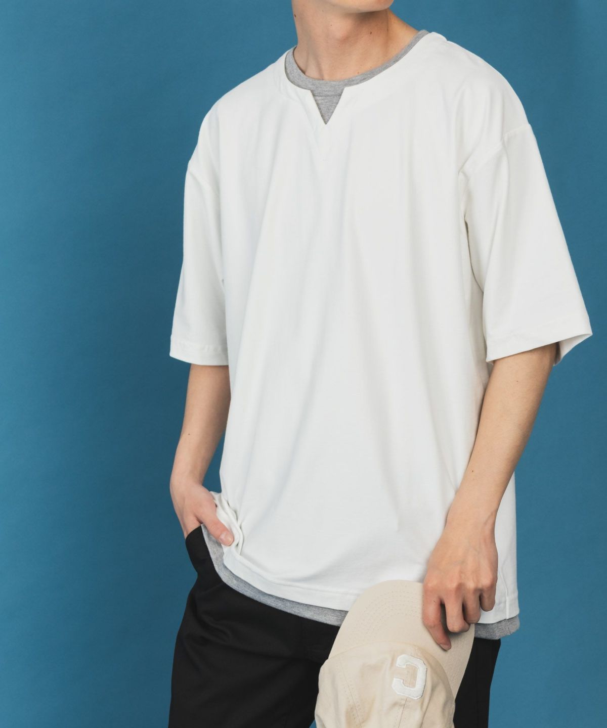 SARARI NAVY 冷感キーネックTシャツ メンズ