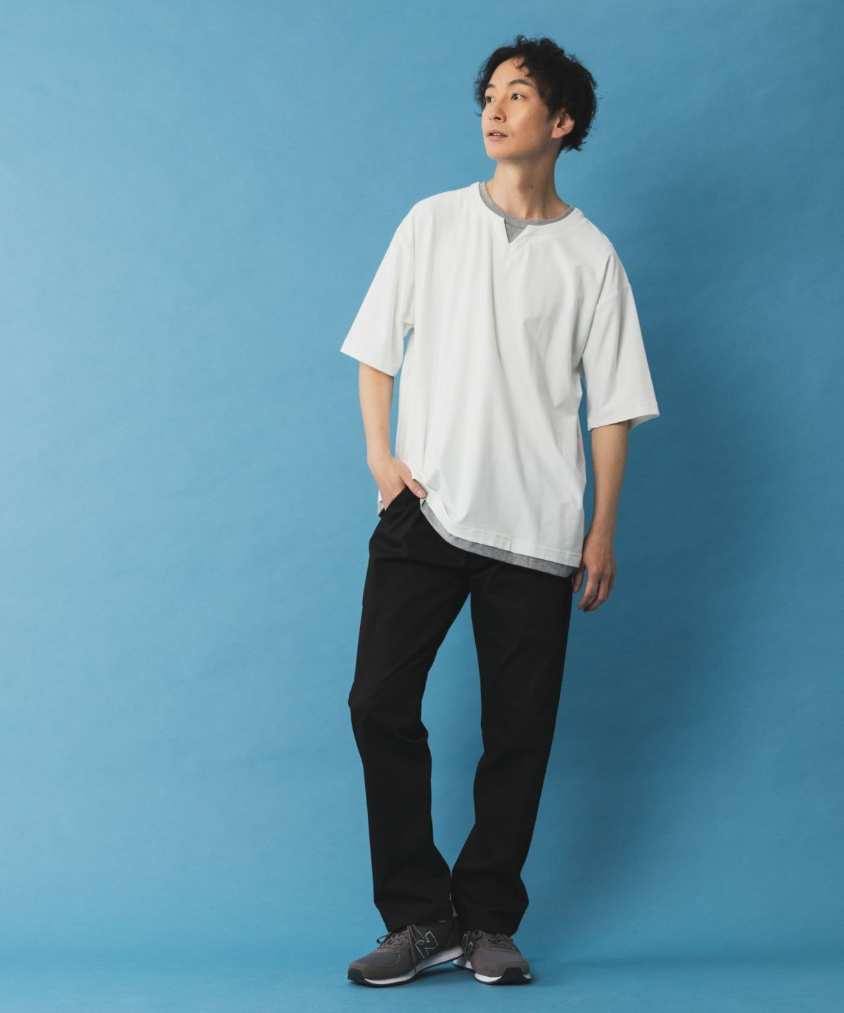 SARARI NAVY 冷感キーネックTシャツ メンズ