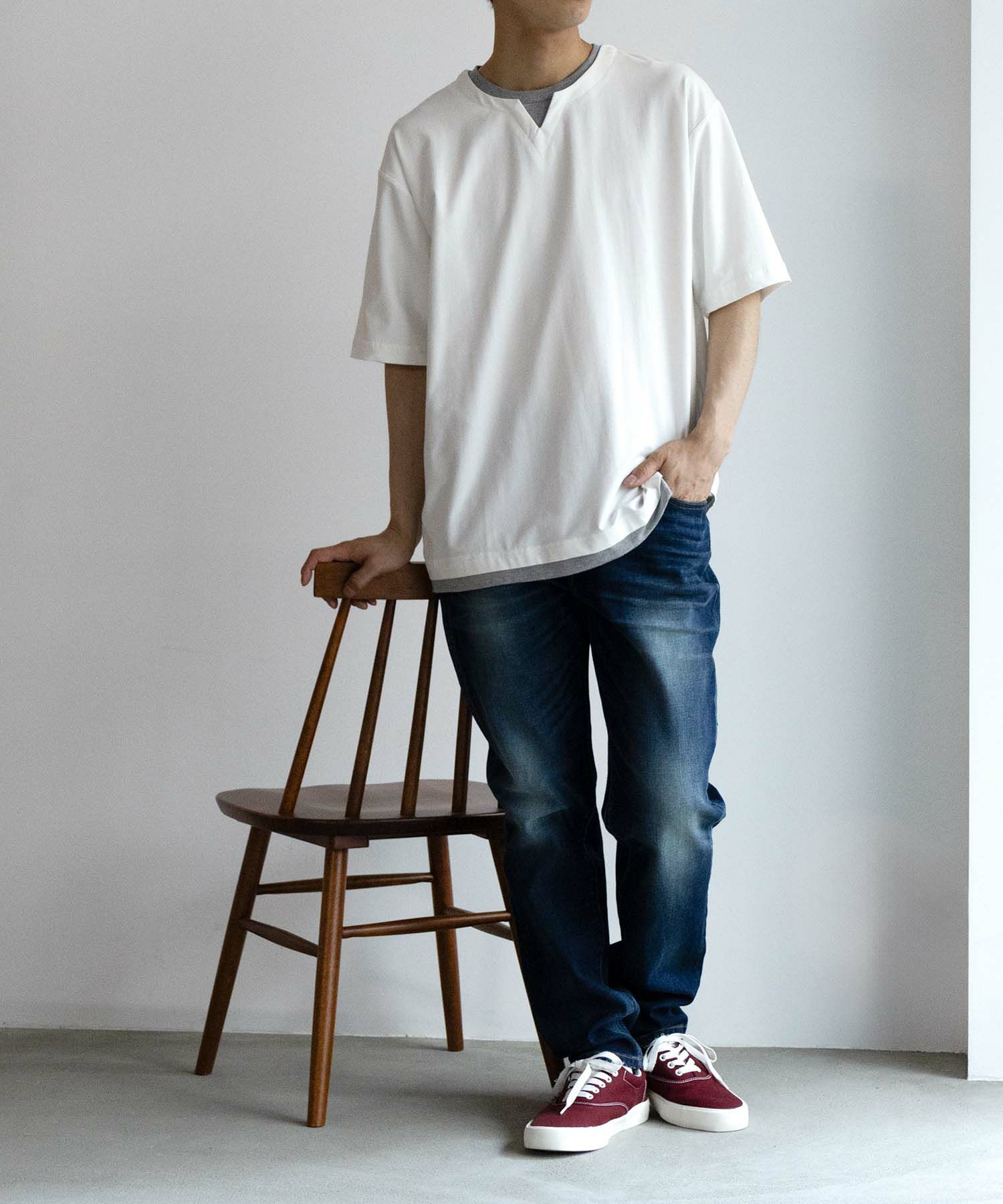 SARARI NAVY 冷感キーネックTシャツ メンズ