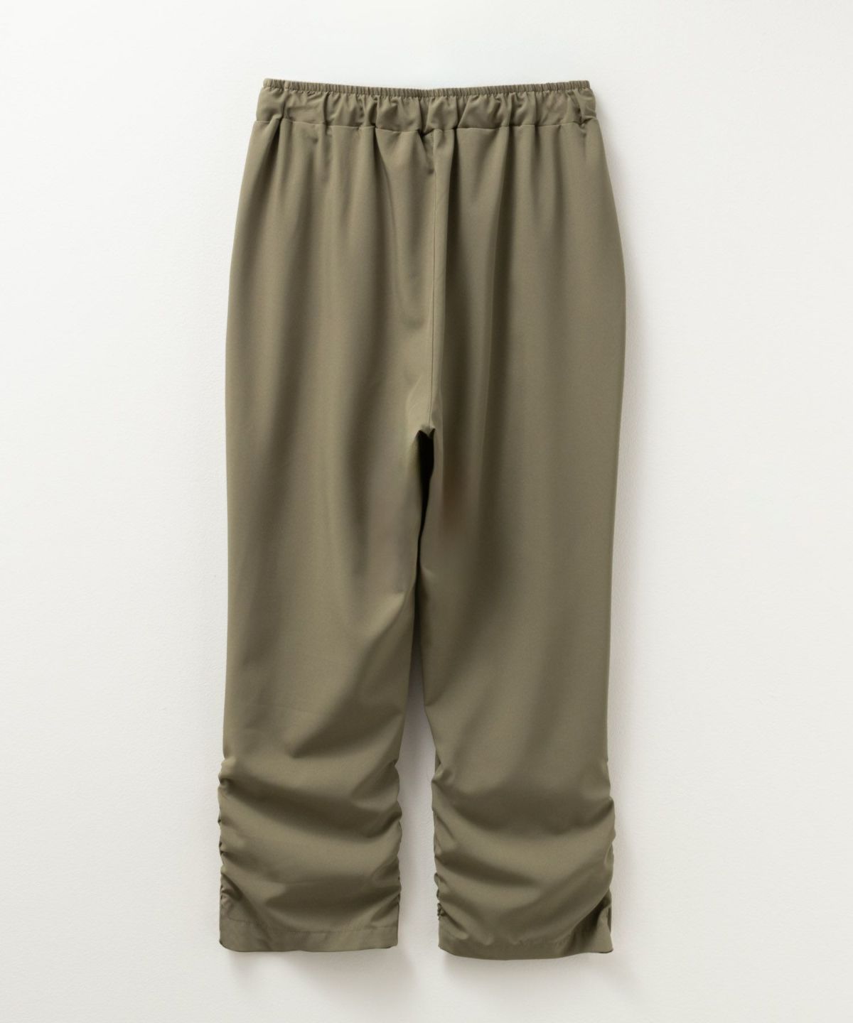 SARARI NAVY シャーリングパンツ レディース