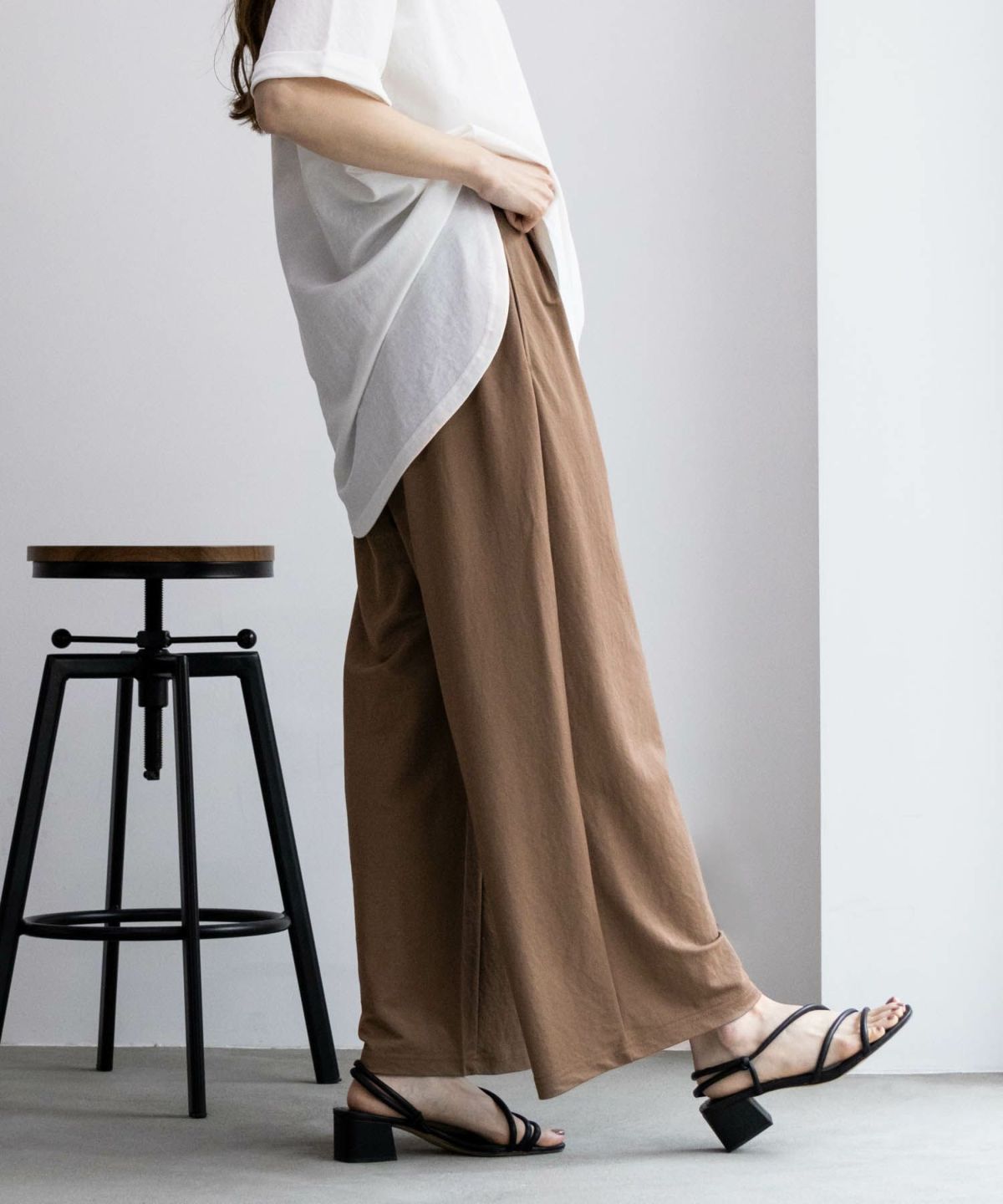 NAVY SARARI ワイドパンツ レディース