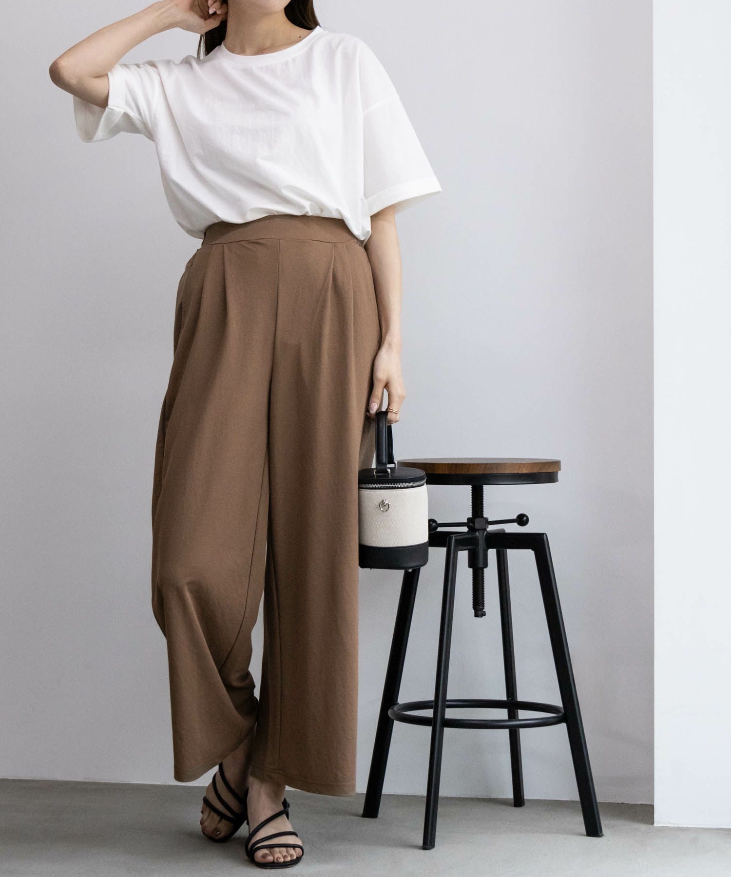 NAVY SARARI ワイドパンツ レディース