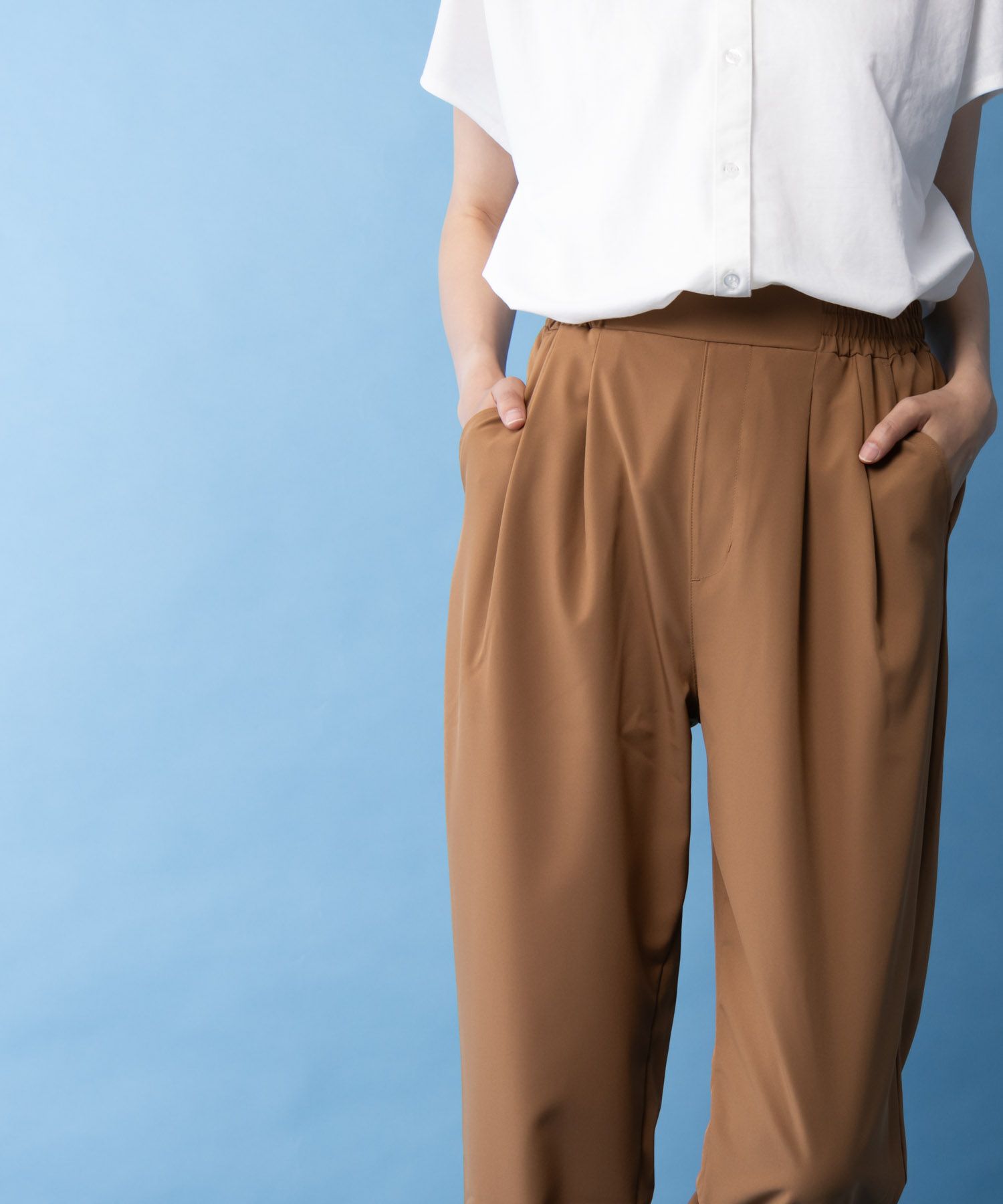 NAVY SARARI テーパードパンツ レディース
