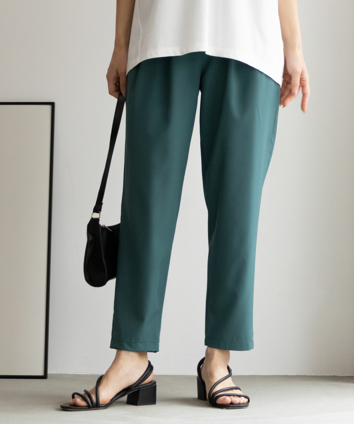 NAVY SARARI  テーパードパンツ レディース商品サムネイル-8
