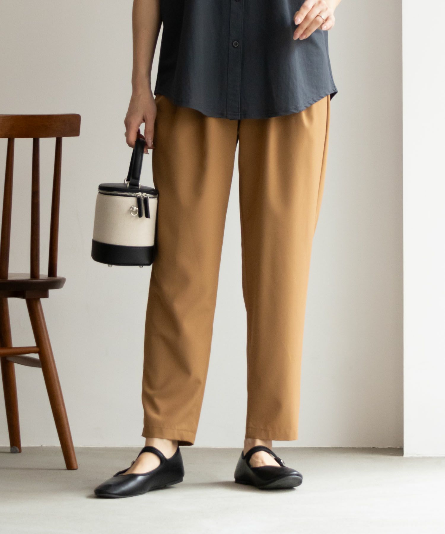 NAVY SARARI  テーパードパンツ レディース商品サムネイル-10