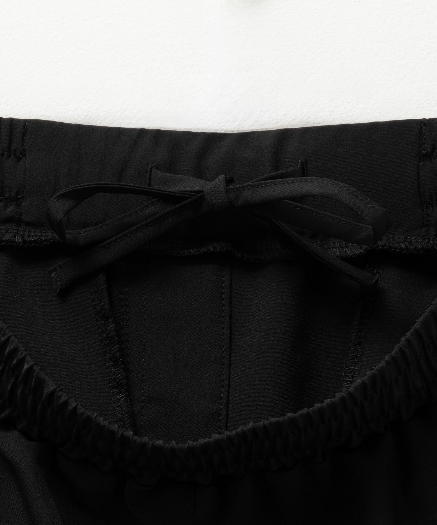NAVY SARARI テーパードパンツ レディース
