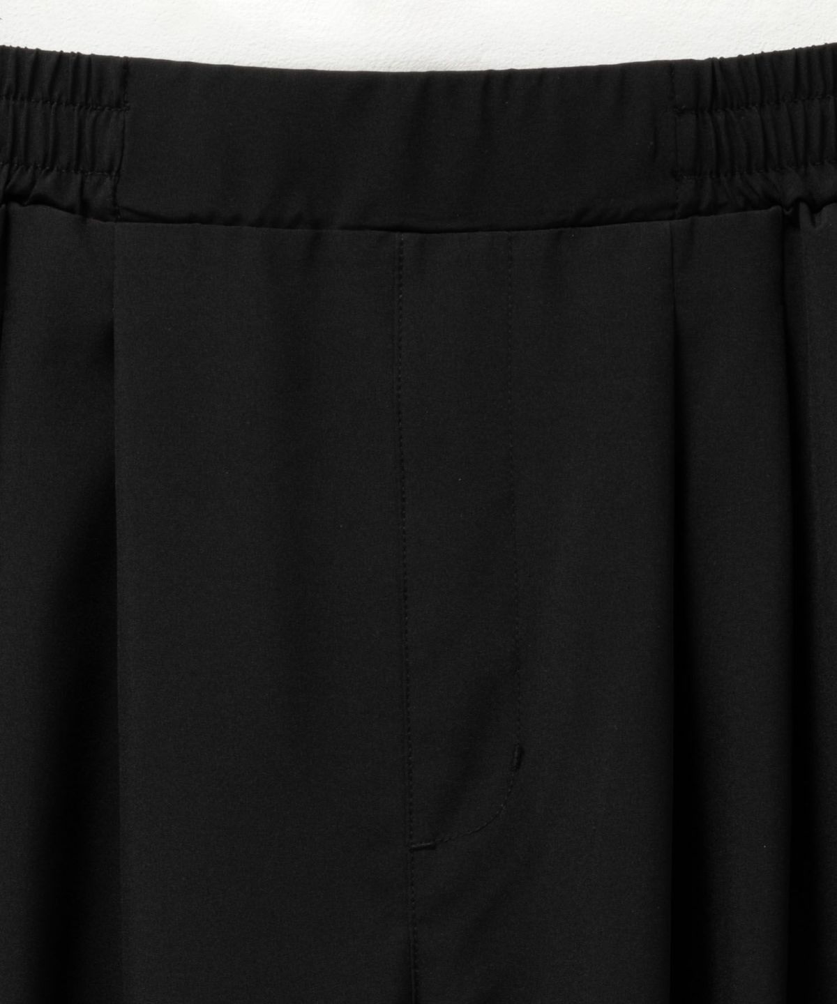 NAVY SARARI テーパードパンツ レディース