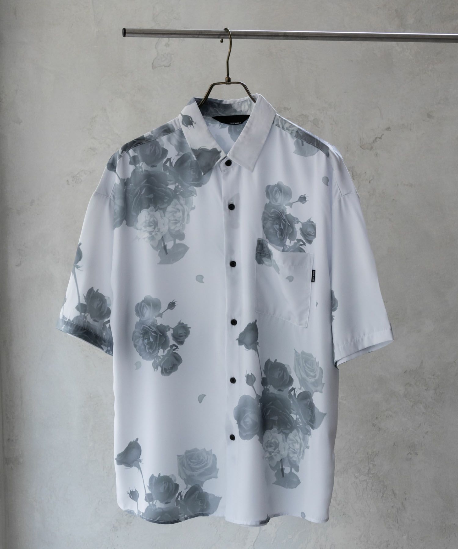 [期間限定価格]【オンラインストア限定】NAIVE MAGIC  シルクタッチポリエステル ルーズサイズ総柄半袖シャツ メンズ商品サムネイル-3