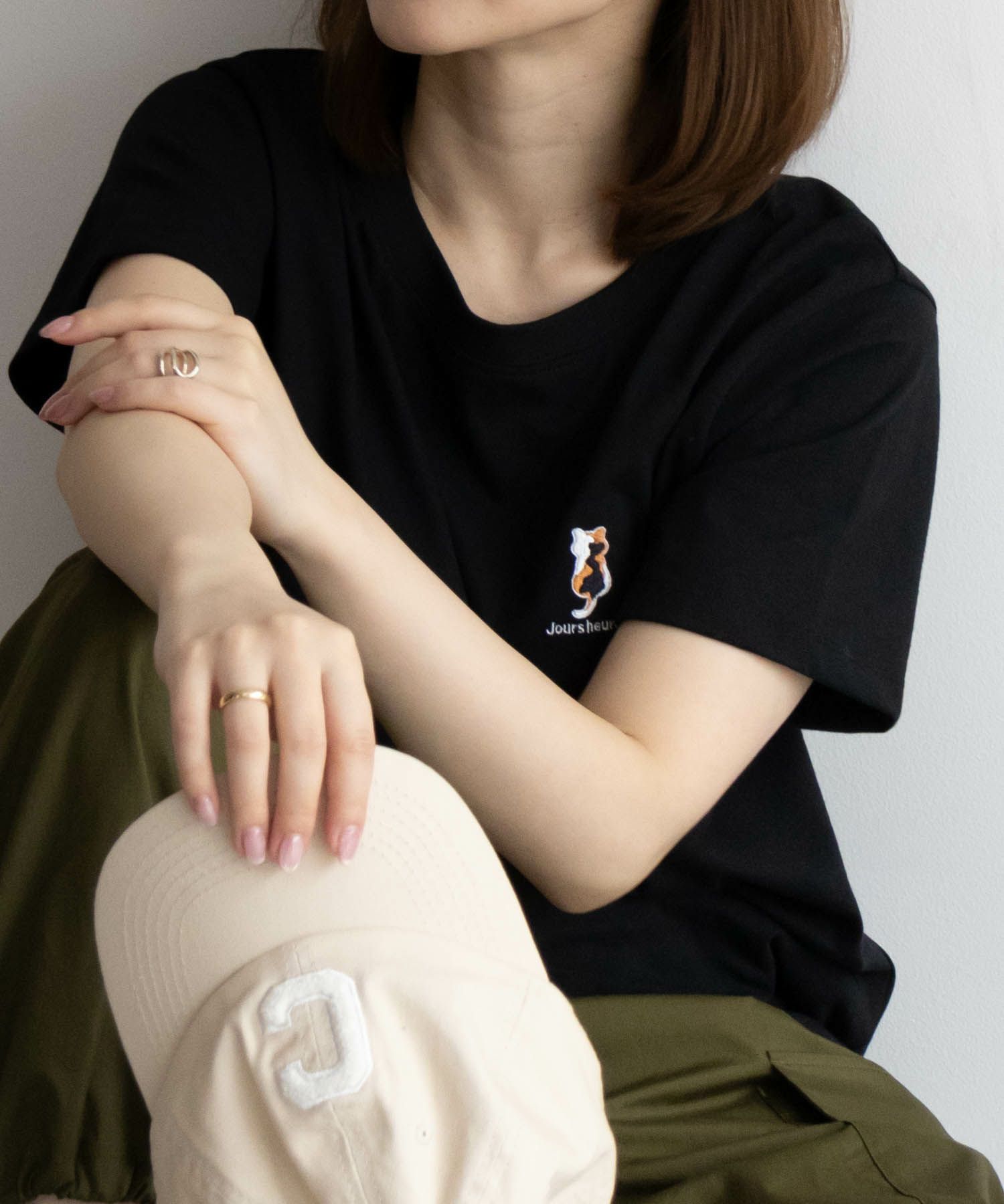 NAVY ネコ刺繍Tシャツ レディース