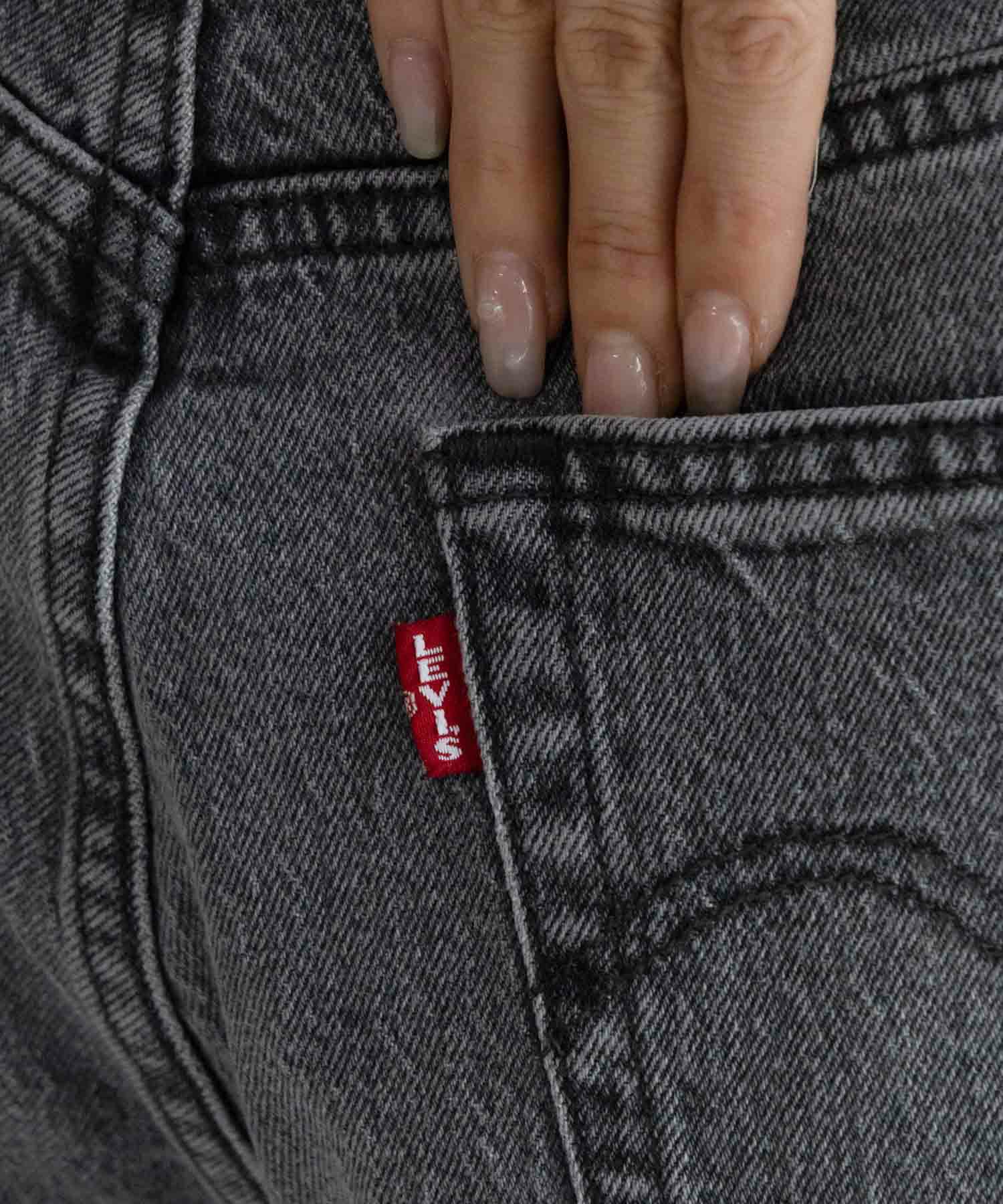 Levi's グレー バレルクロップ Levi's 501(R) クロップドパンツ レディース