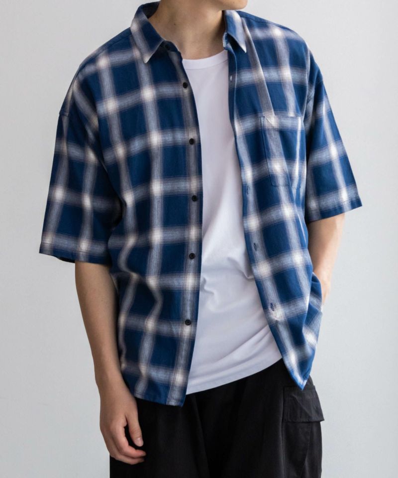【オンラインストア限定】NAIVE MAGIC  オンブレーチェックルーズサイズ半袖シャツ メンズ商品画像-3