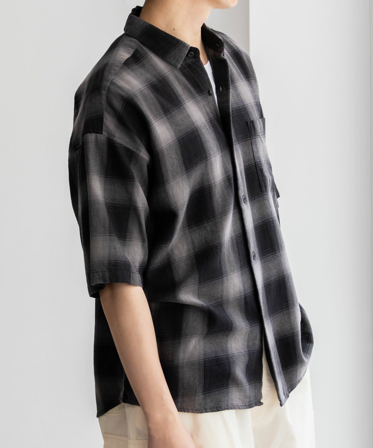 【オンラインストア限定】NAIVE MAGIC  オンブレーチェックルーズサイズ半袖シャツ メンズ商品サムネイル-9