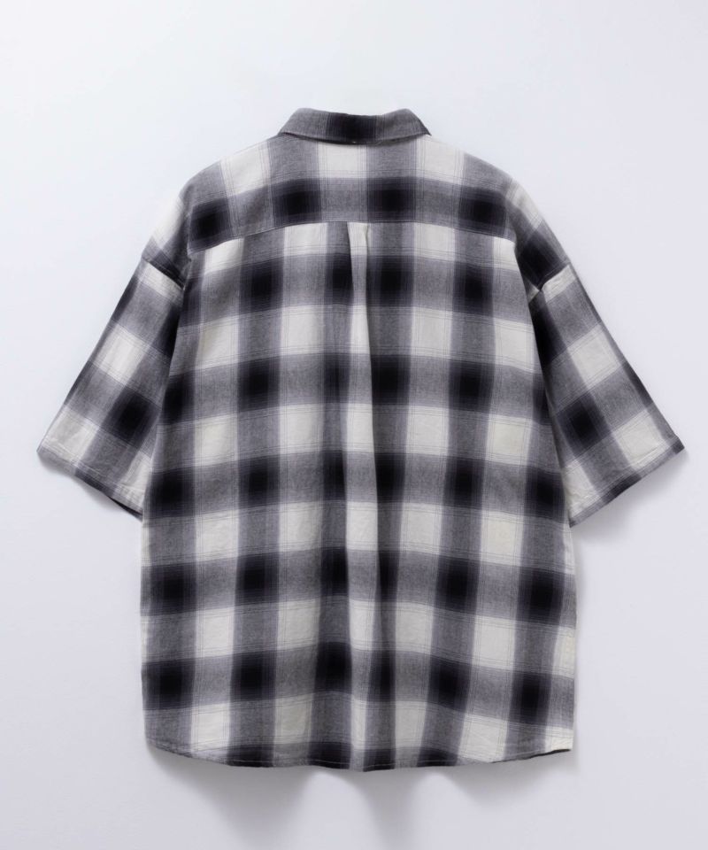 【オンラインストア限定】NAIVE MAGIC  オンブレーチェックルーズサイズ半袖シャツ メンズ商品画像-22