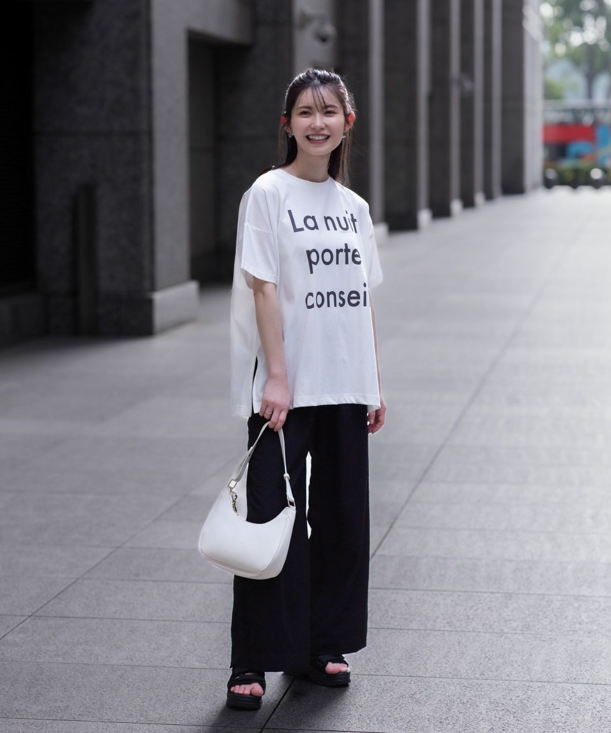 HusHusH ビッグロゴTシャツ レディース ネコポス 対応商品