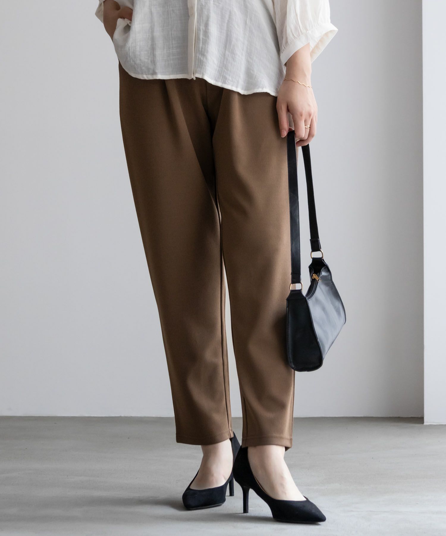 NAVY  ジョーゼットテーパードパンツ レディース商品画像-3